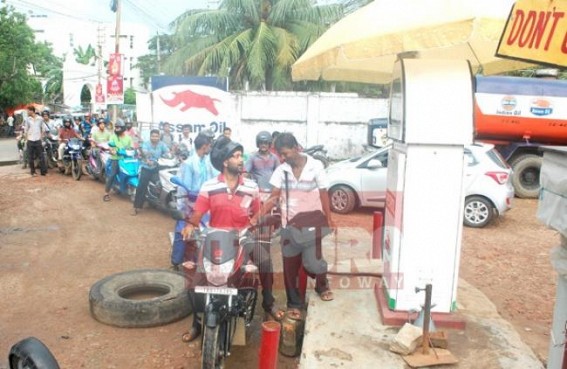 Fuel crisis haunts again & again in Manikâ€™s â€˜golden Tripuraâ€™!  2nd day of Petrol crisis hits Capital City: Petrol demand  rattles consumers with Stateâ€™s rising Black marketing, Fuel smuggling  